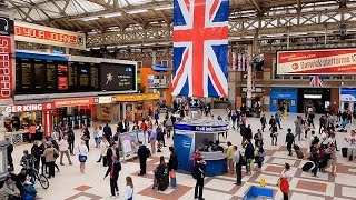 A Walk Through The London Victoria Station London England [upl. by Wadlinger131]